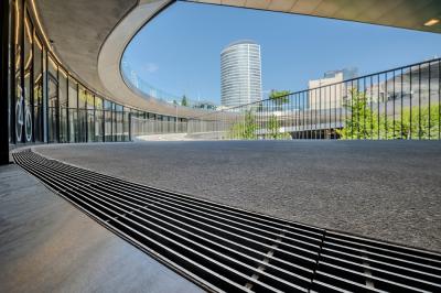 La_Part_Dieu_Lyon_02-compressed1.jpg