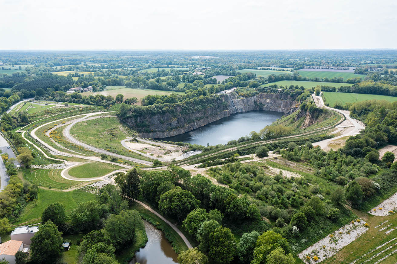 [VENDEE] CARRIERES LES CLOUZEAUX