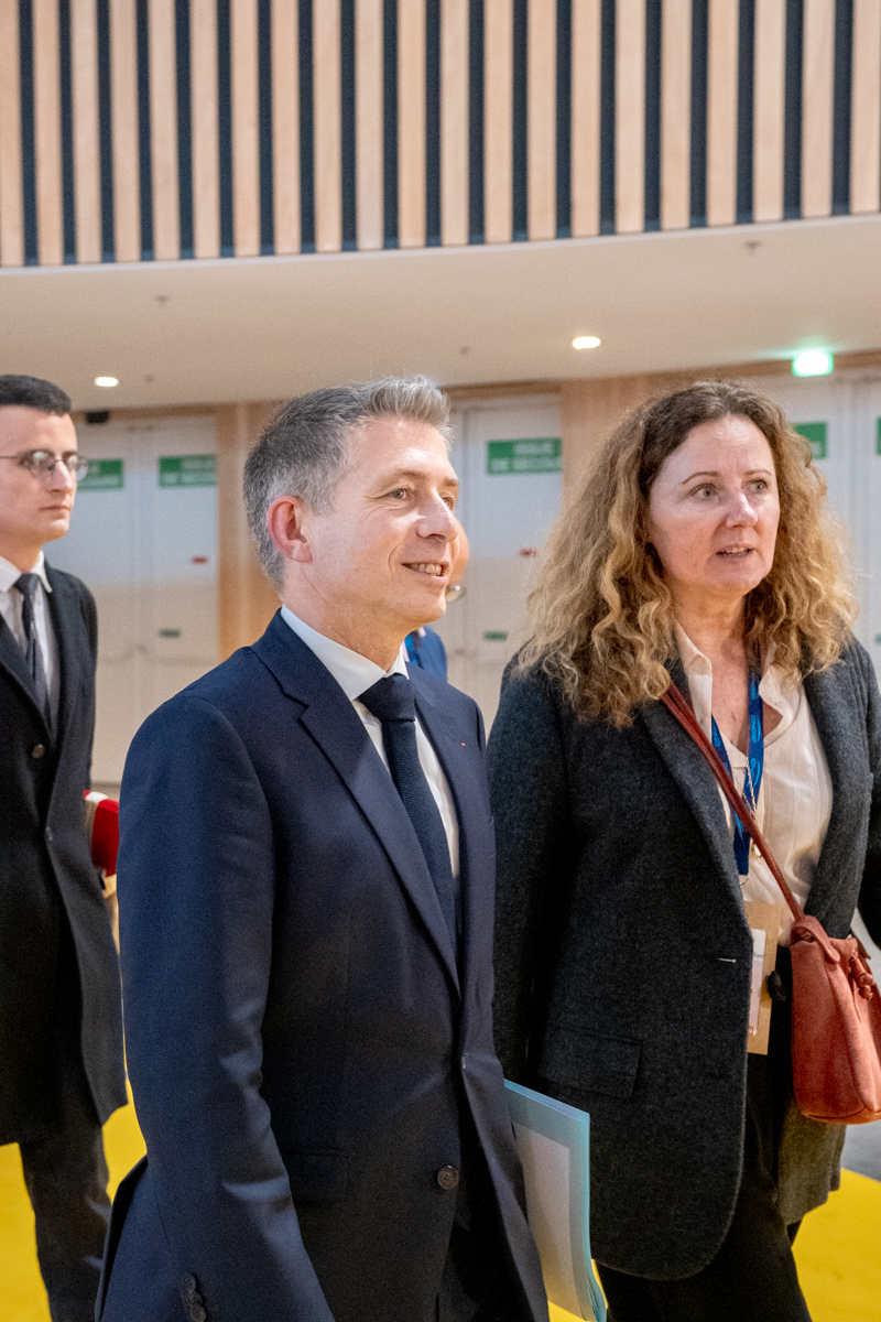 Gil Avérous, Ministre des sports, de la jeunesse et de la vie associative
