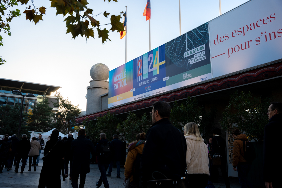 Salon des Maires 2024 - bâche extérieure Salon des Maires 2024 - bâche extérieure