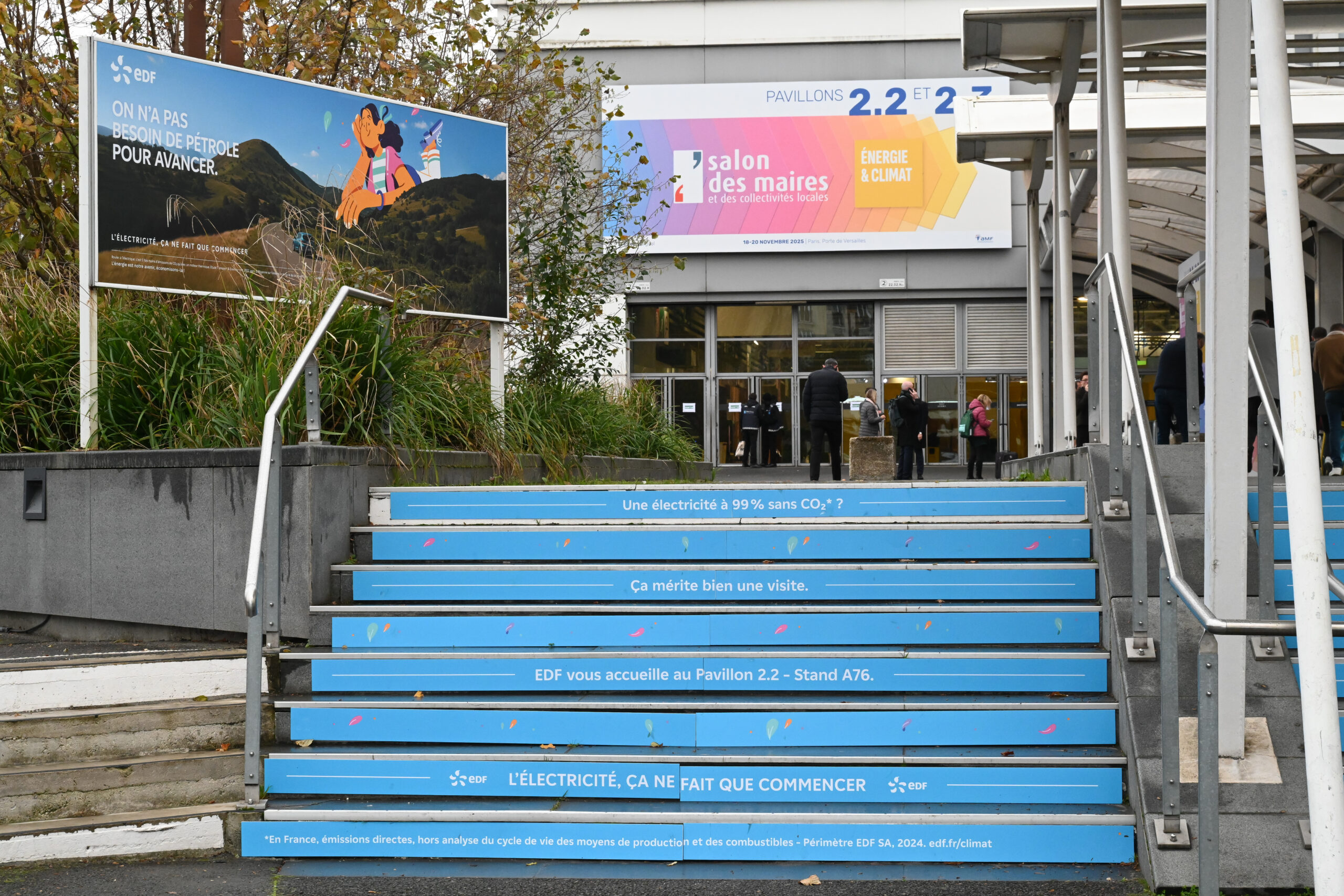 Contremarches de l’escalier menant vers le pavillon 2.2